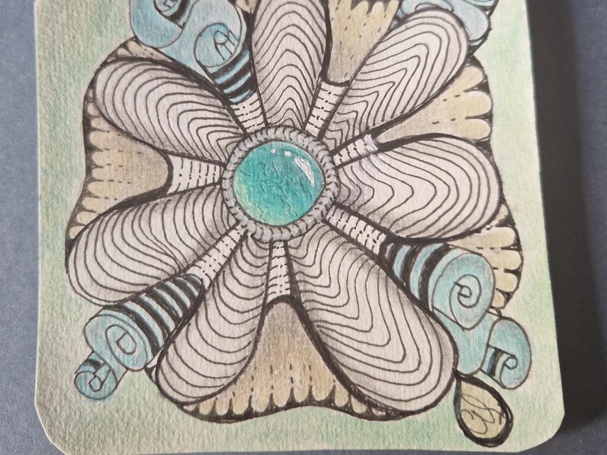 tuile-élève-zentangle-effet-gemme